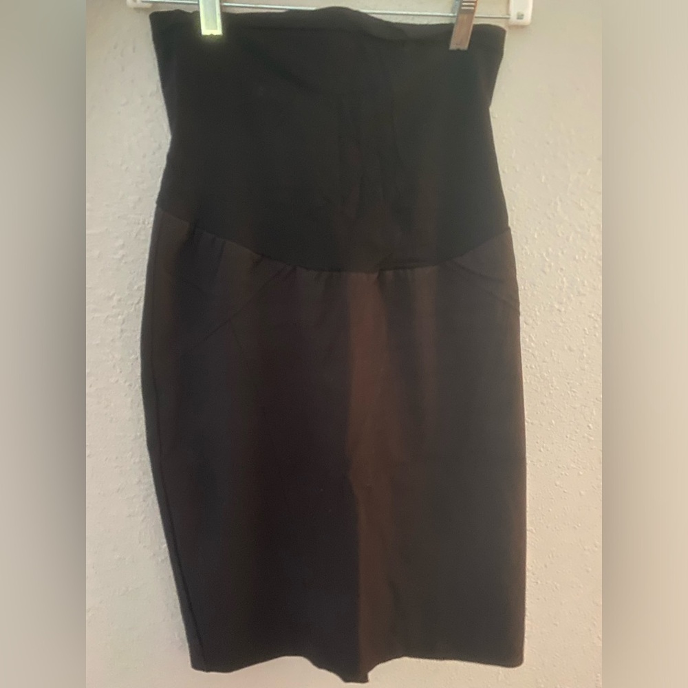 Motherhood Maternity pencil skirt